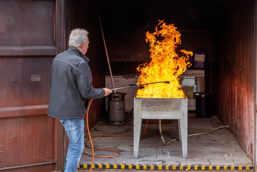 Vuur aansteken voor BHV